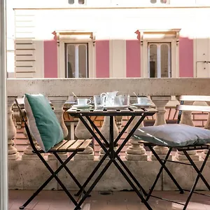 2* Ξενοδοχείο Boutique Atelier '800